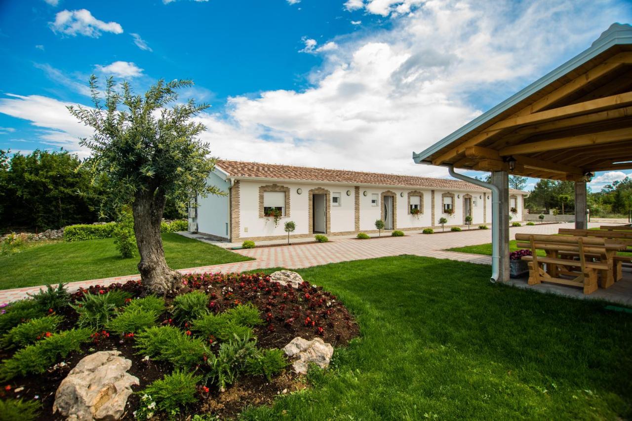 Apartments Slapovi Studenci Екстер'єр фото