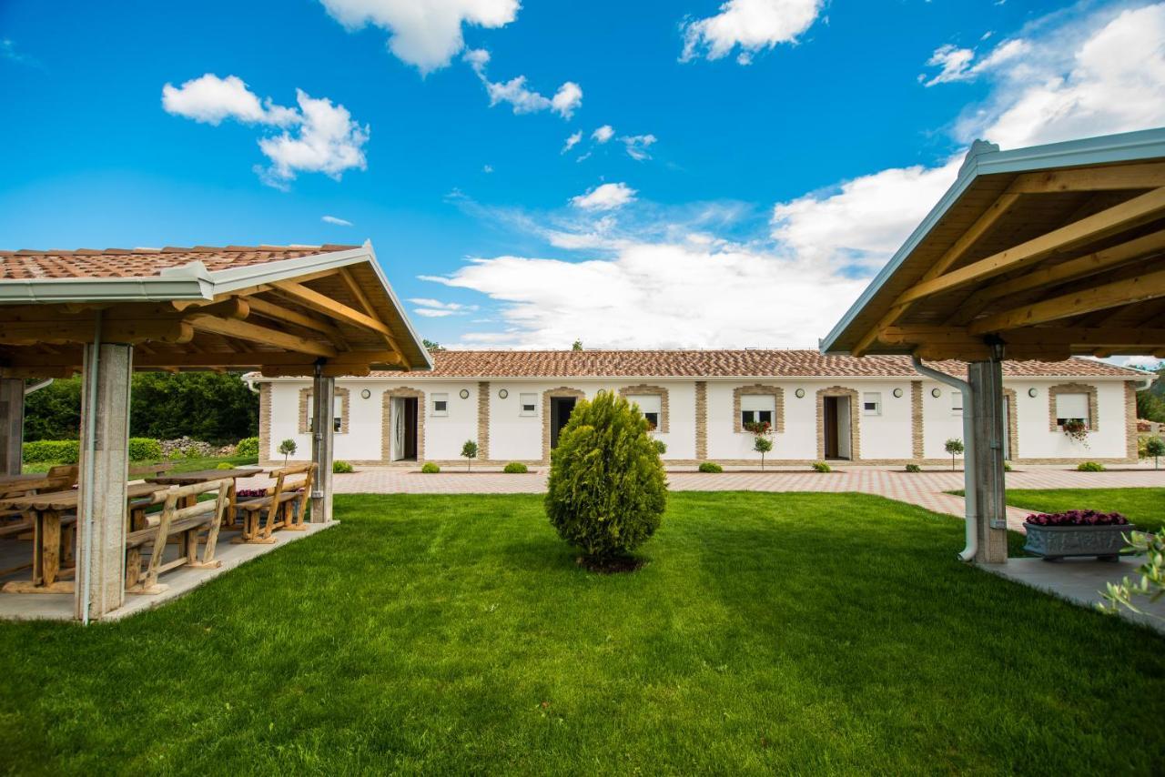 Apartments Slapovi Studenci Екстер'єр фото